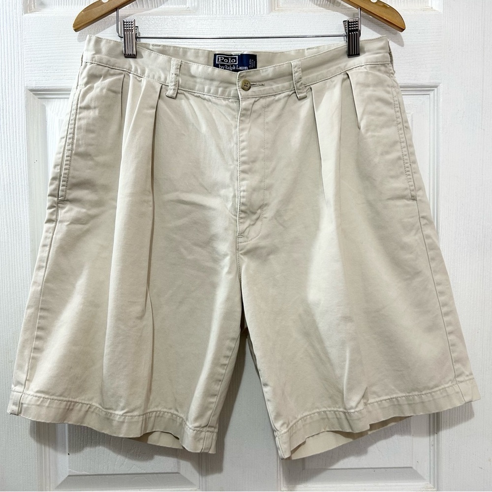 POLO Ralph Lauren Men's Khaki Pleated Front Shorts. Tyler Short. Size 36